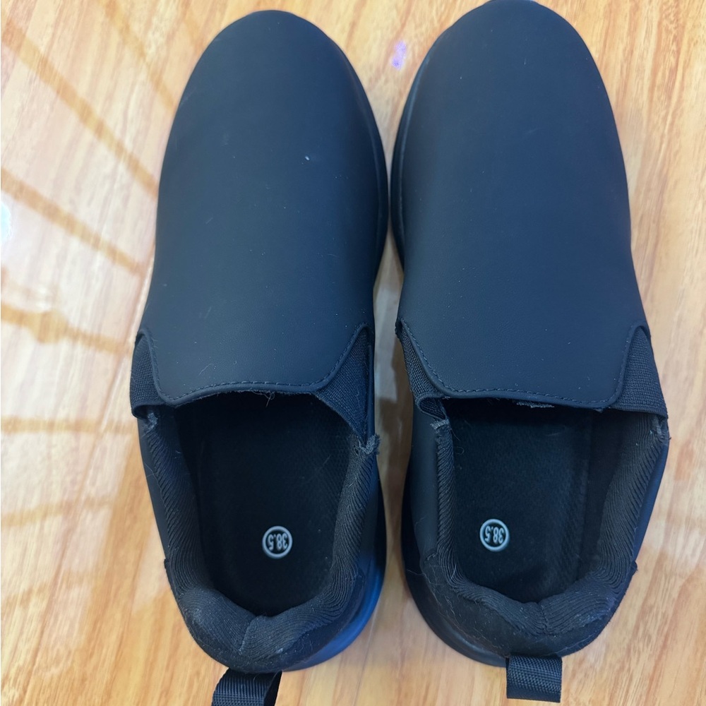 Black Slip-On unisex work shoes(restaurant approved)